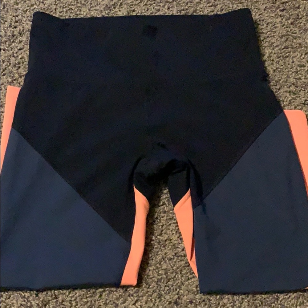 Capri Compression Legging - Picture 4 of 6